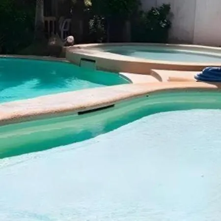 Hotel Camila 2-3